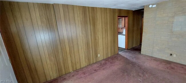 Building Photo - 905 Clement St