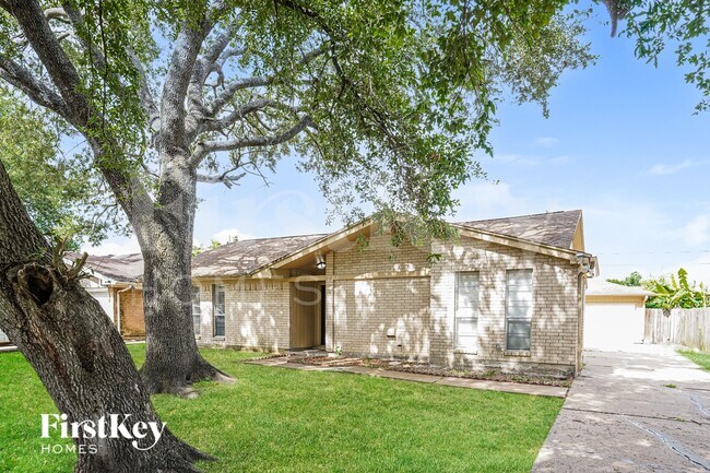 Foto del edificio - 6610 Rowell Ct