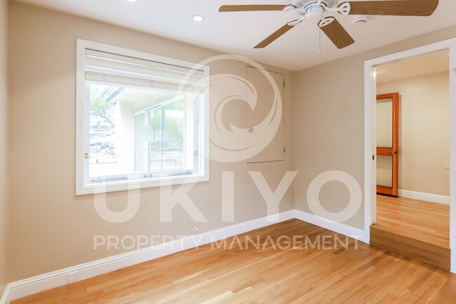 Foto del edificio - 4753 El Centro Ave