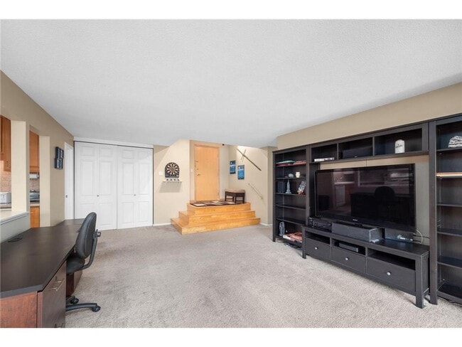 Building Photo - 4860 Park Commons Dr