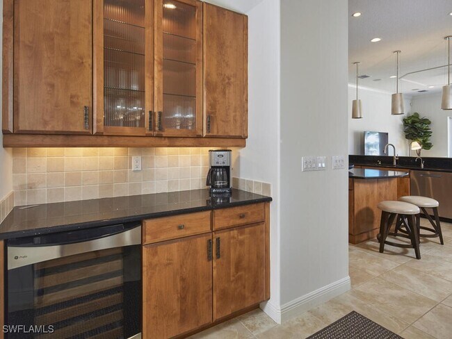 Building Photo - 4419 Crayton Rd