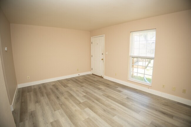 Foto del edificio - 907 E Cedar Way