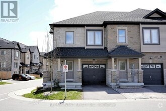 Building Photo - 37 Cygnus Cres