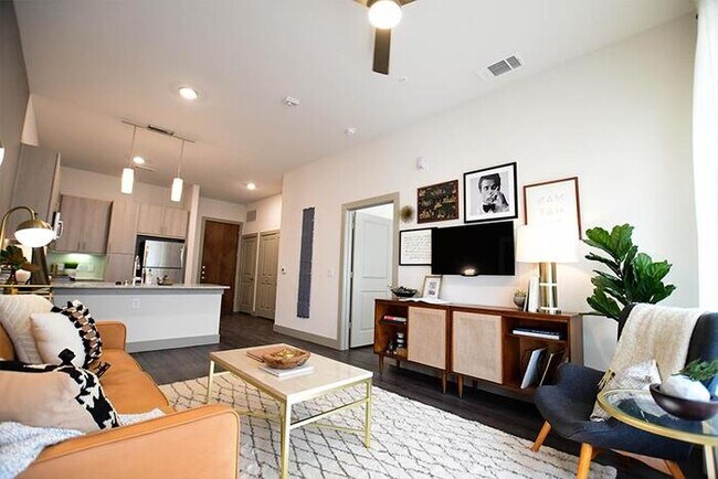 Building Photo - 4216 Sloane St