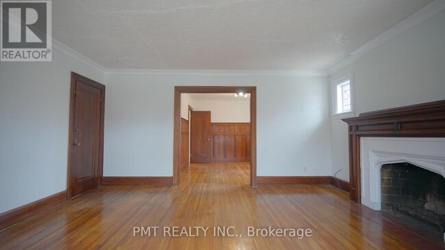 Building Photo - 1082 Avenue Rd