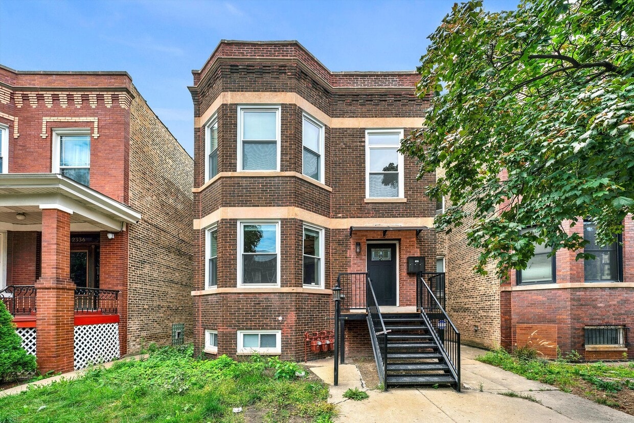 2338 N Harding Ave, Chicago, IL 60647 House Rental in Chicago, IL