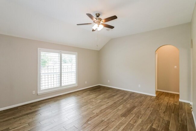 Foto del edificio - 12103 Lakewood Villa Dr