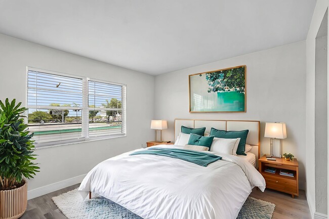 Building Photo - Paradise Palms Portfolio LLC