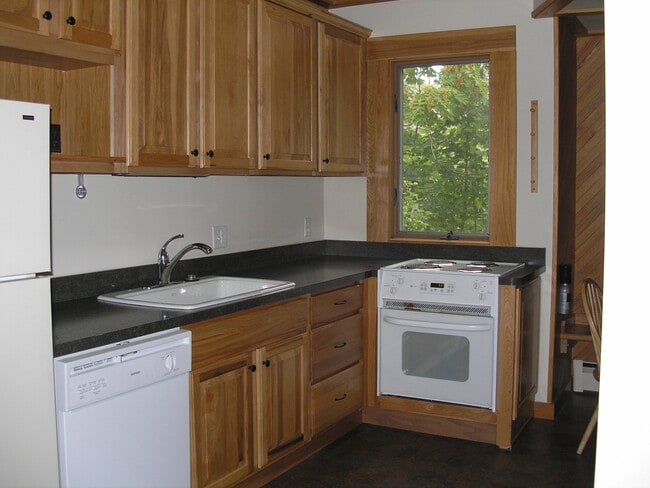 Building Photo - 416 S 5th Ave