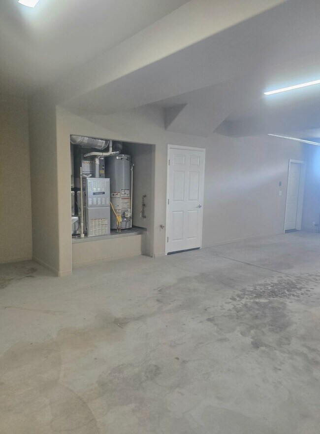 Photo - 1558 Poplar Drive Townhome