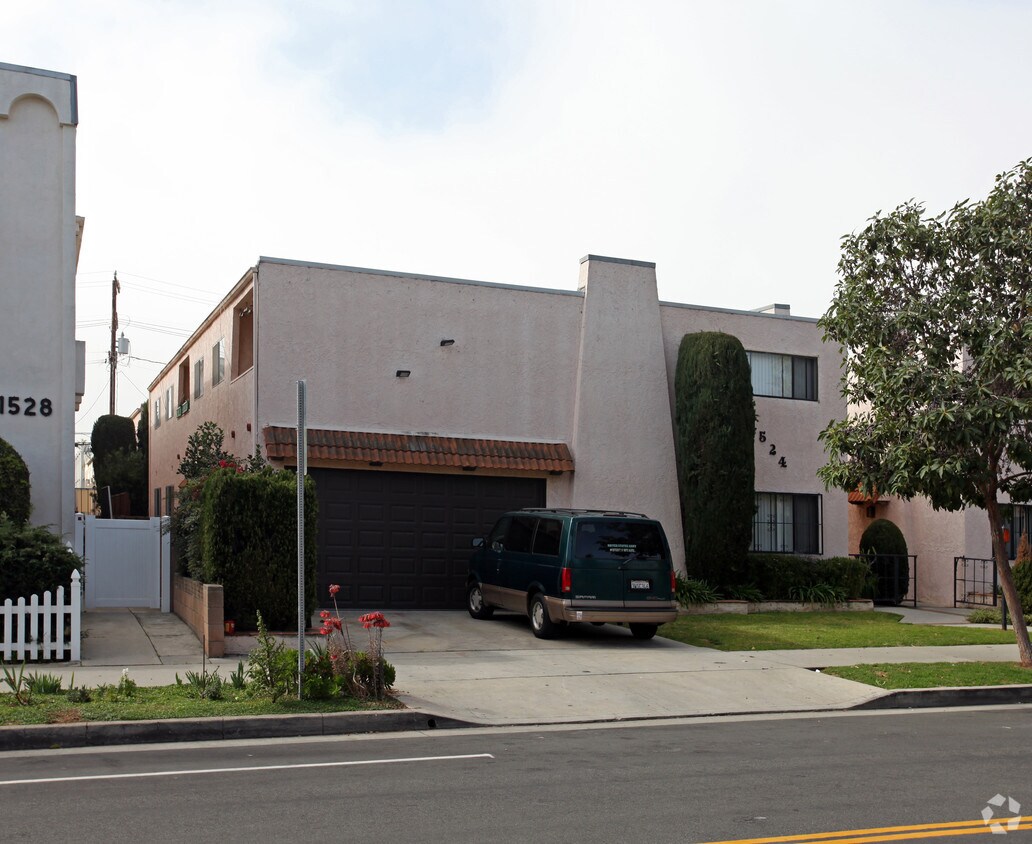 Primary Photo - 1524 12th St
