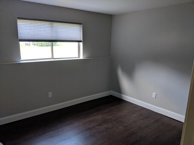 bedroom 2 - 4 Brookside Dr