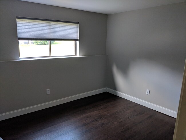 bedroom 2 - 4 Brookside Dr