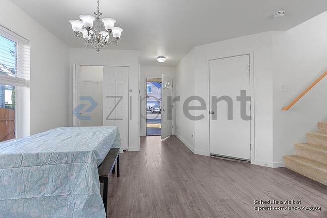 Building Photo - 21611 SE 298th Pl