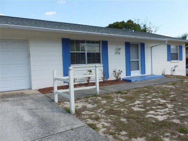 Foto del edificio - 5330 Springwood Rd