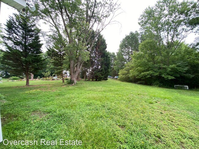 Building Photo - 3 br, 1 bath House - 1012 McLain Road