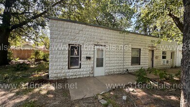 Building Photo - 407 N Clayton Ave
