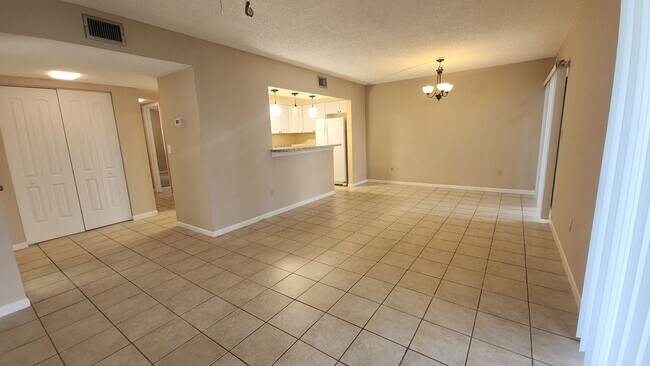 Building Photo - Conquistador 2 Bed 2 Bath - Just steps from the pool!