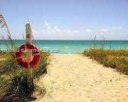 Foto del edificio - 8855 Collins Ave