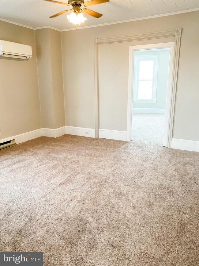 Building Photo - 212 S Fayette St