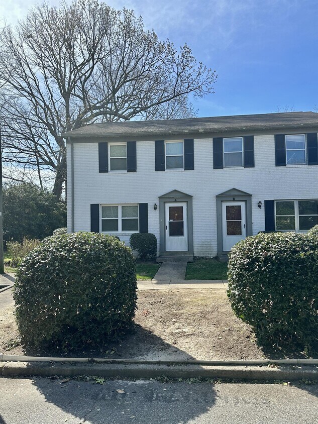 1931 Vantage Point Pl, Greensboro, NC 27407 Townhome Rentals in