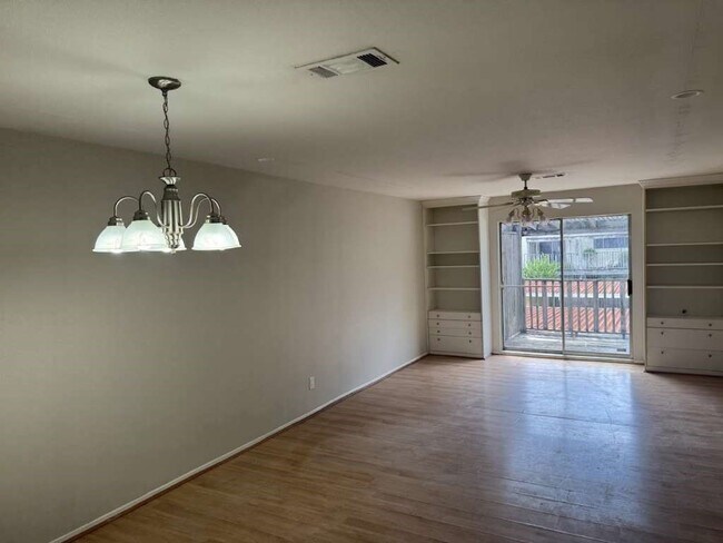 Foto del edificio - 881 Wax Myrtle Ln