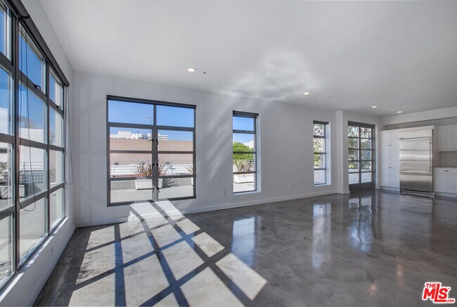 Foto del edificio - 1358 4th St