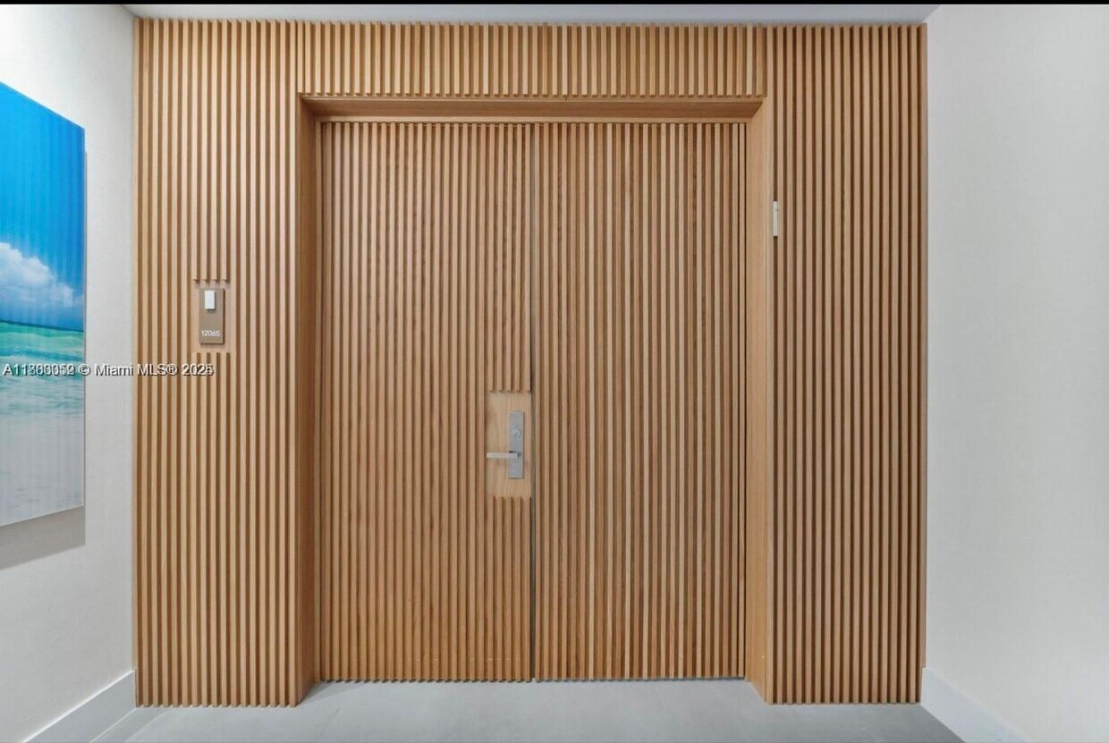 Primary Photo - 5000 Island Estates Dr