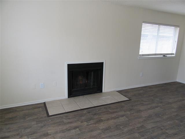 Building Photo - 1614 Windsong Ln