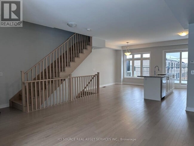 Photo du bâtiment - 83 York Downs Blvd