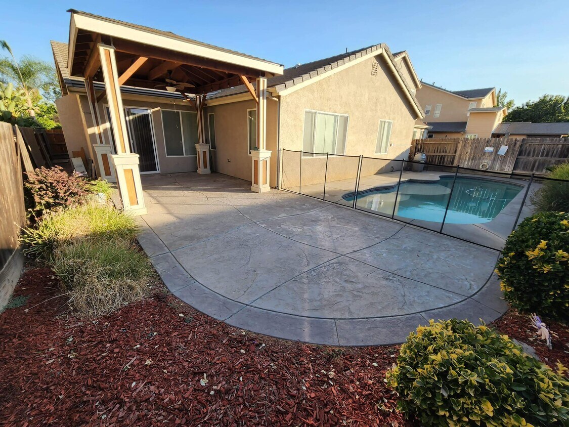 773 Oakwood Ln, Patterson, CA 95363 House Rental in Patterson, CA