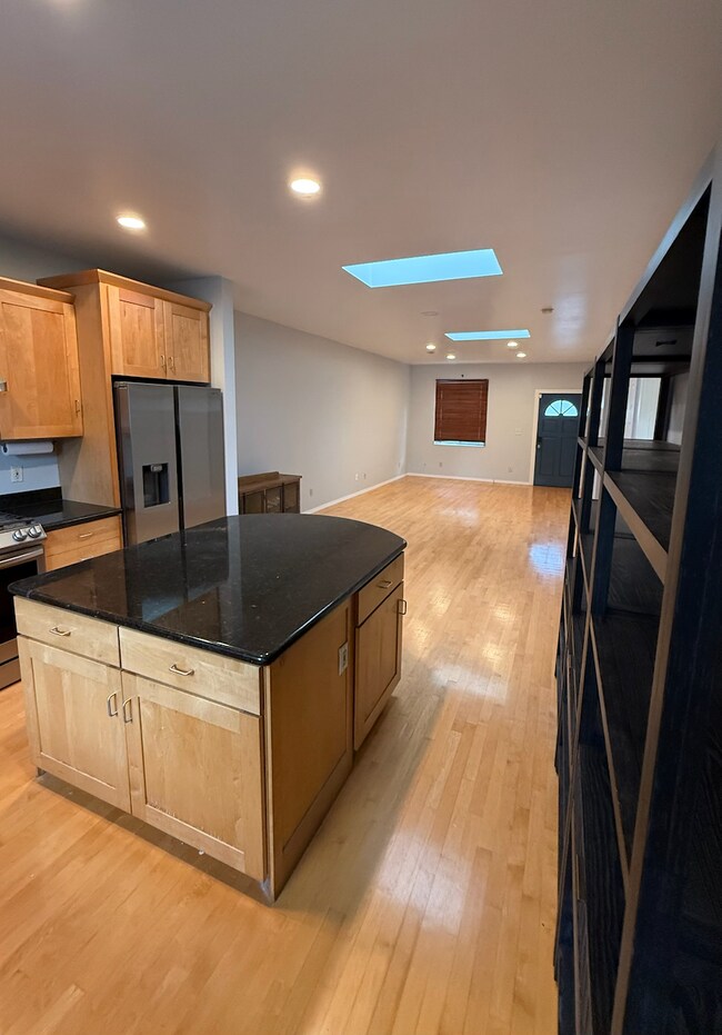 Foto del edificio - 5529 Beaudry St