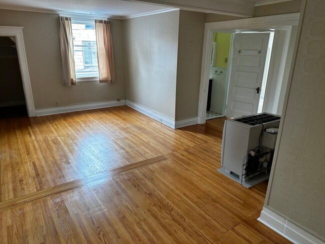 Building Photo - 247 Tremont St