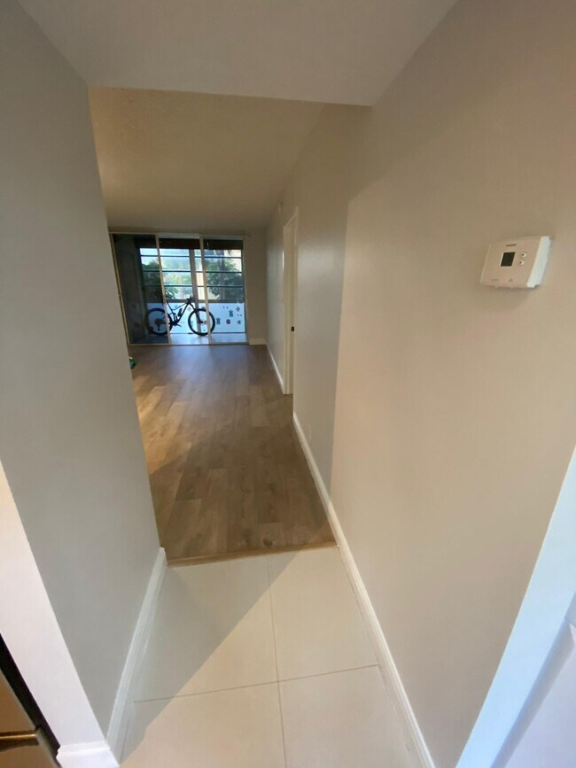 Building Photo - 3141 NW 47th Terrace
