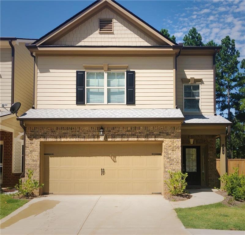 Foto principal - 256 Staley Dr