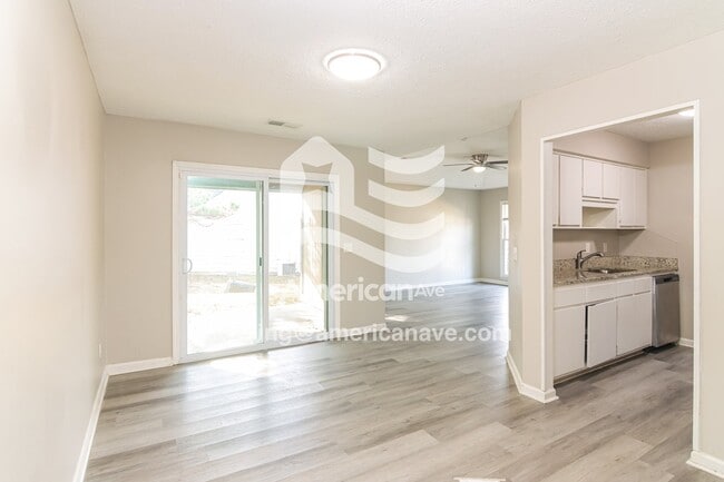 Building Photo - 5828 Cameo Ct