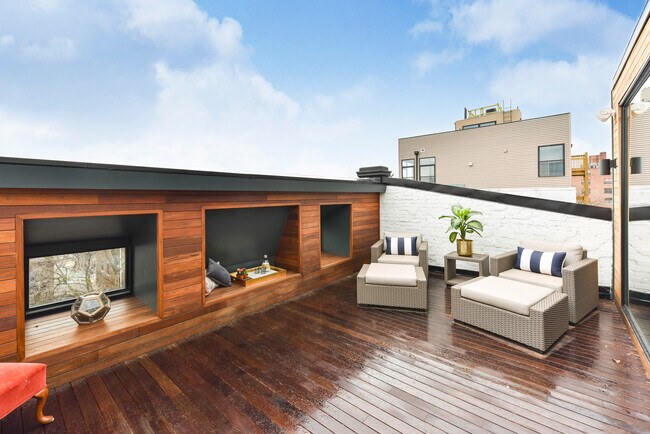 Foto del edificio - 1349 Randolph St NW