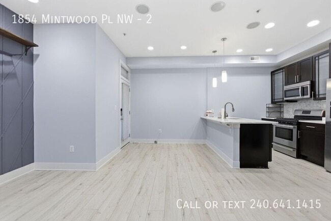 Building Photo - 1854 Mintwood Pl NW