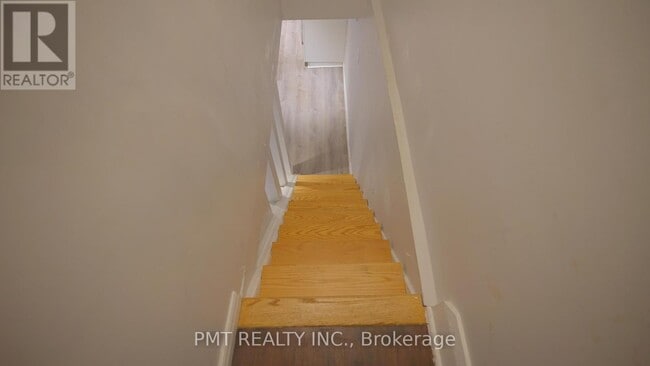 Building Photo - 89 Donlands Ave