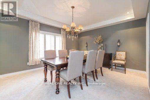 Photo du bâtiment - 63 The Fairways