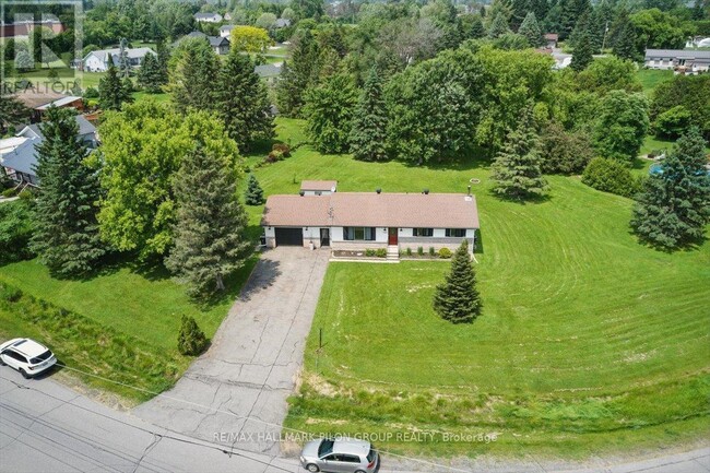 Photo du bâtiment - 1125 Barnett Dr
