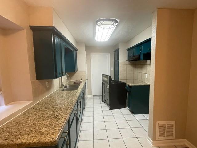 Building Photo - 14510 Roundstone Ln