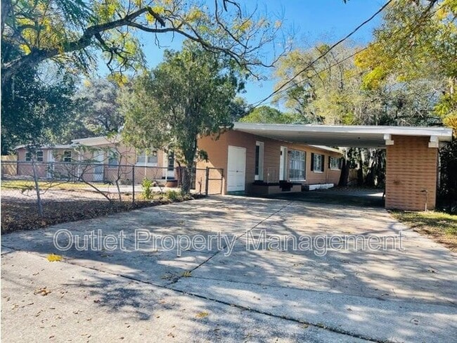 Building Photo - 5130 Curry Ford Rd