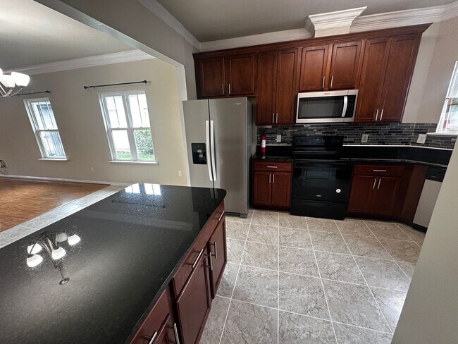 Building Photo - Longleaf 3/2 House