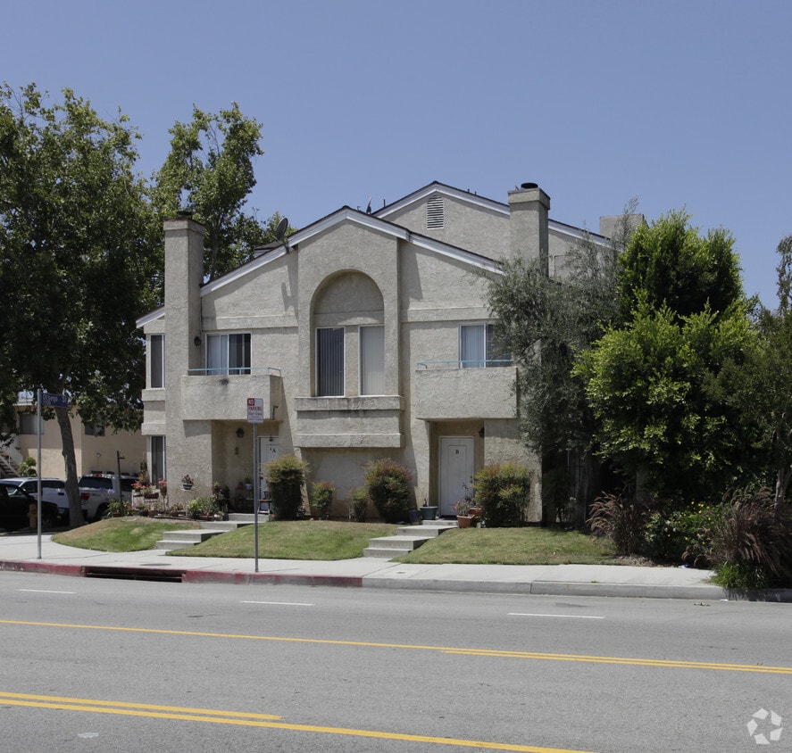 Building Photo - 11707 Otsego St