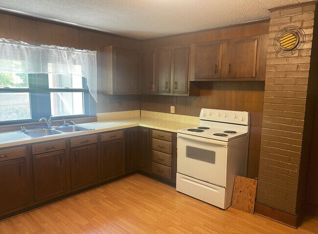 Foto del edificio - Yadkinville for rent!!