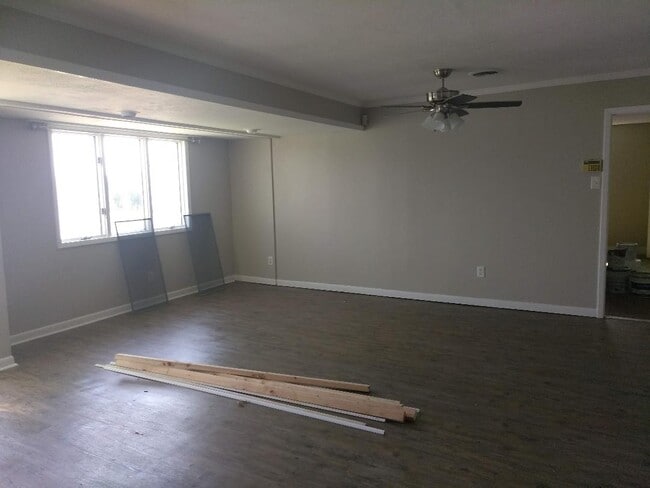 Building Photo - 8708 Bangor Dr