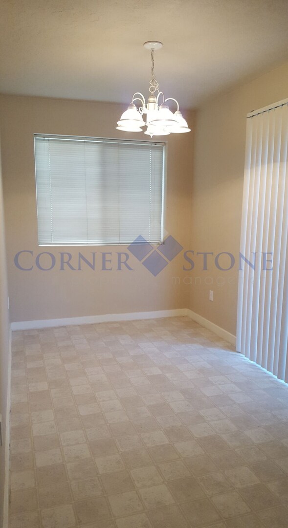 Foto del edificio - Great Townhome Near Morris Hill!