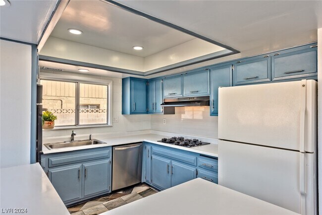 Foto del edificio - 2298 Golden Arrow Dr