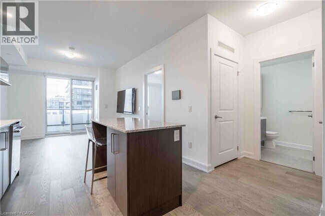 Building Photo - 3220 William Coltson Ave